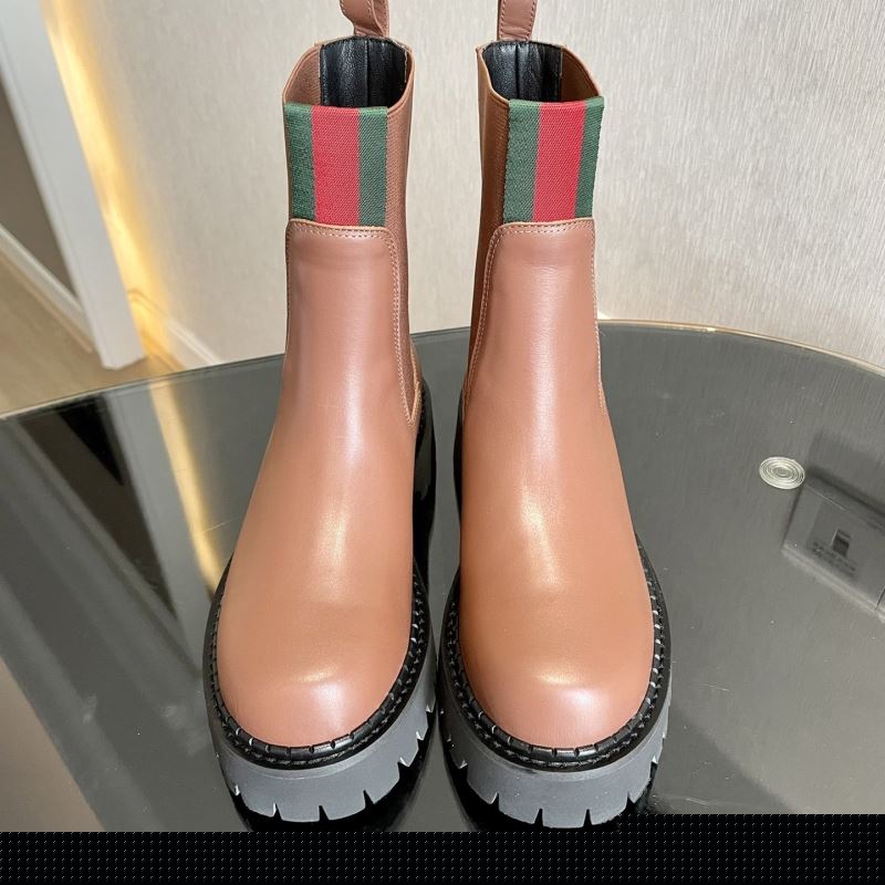 G*u*i boots